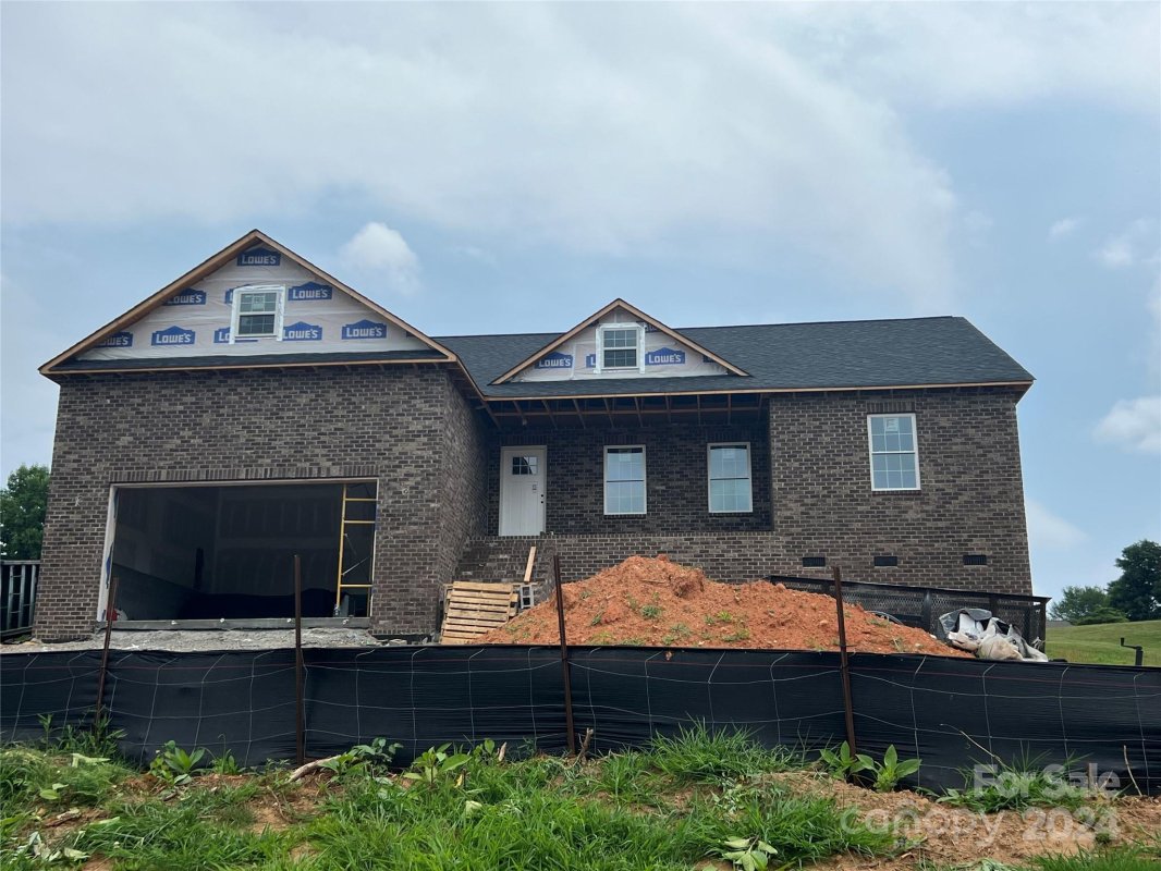 53 Meandering Way