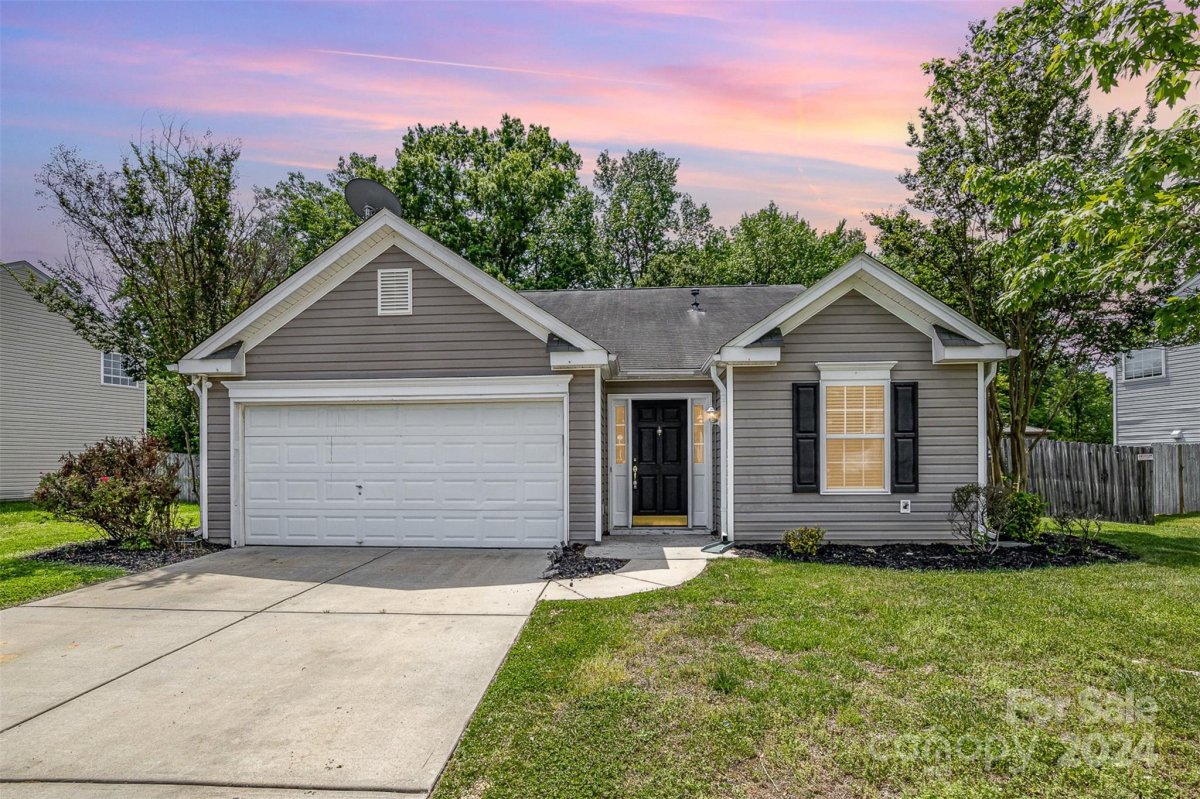 3805 Edgeview Drive