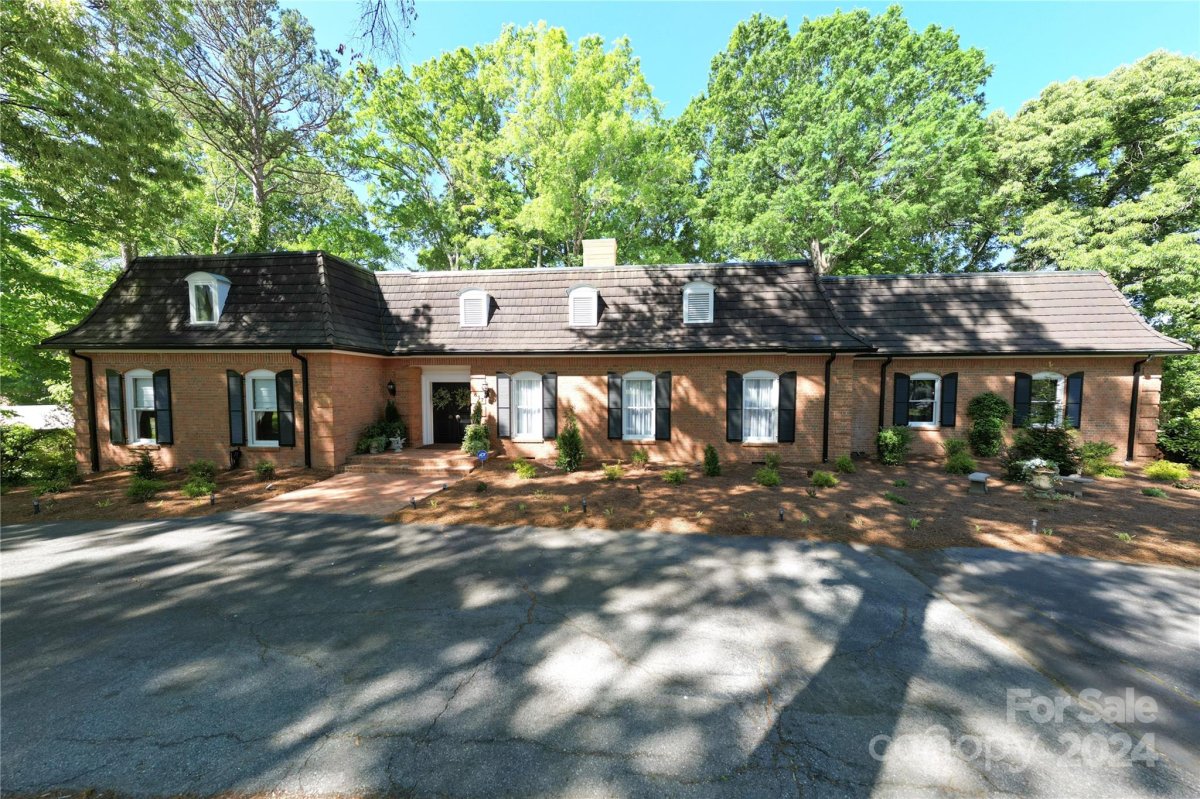 637 Brownrigg Road