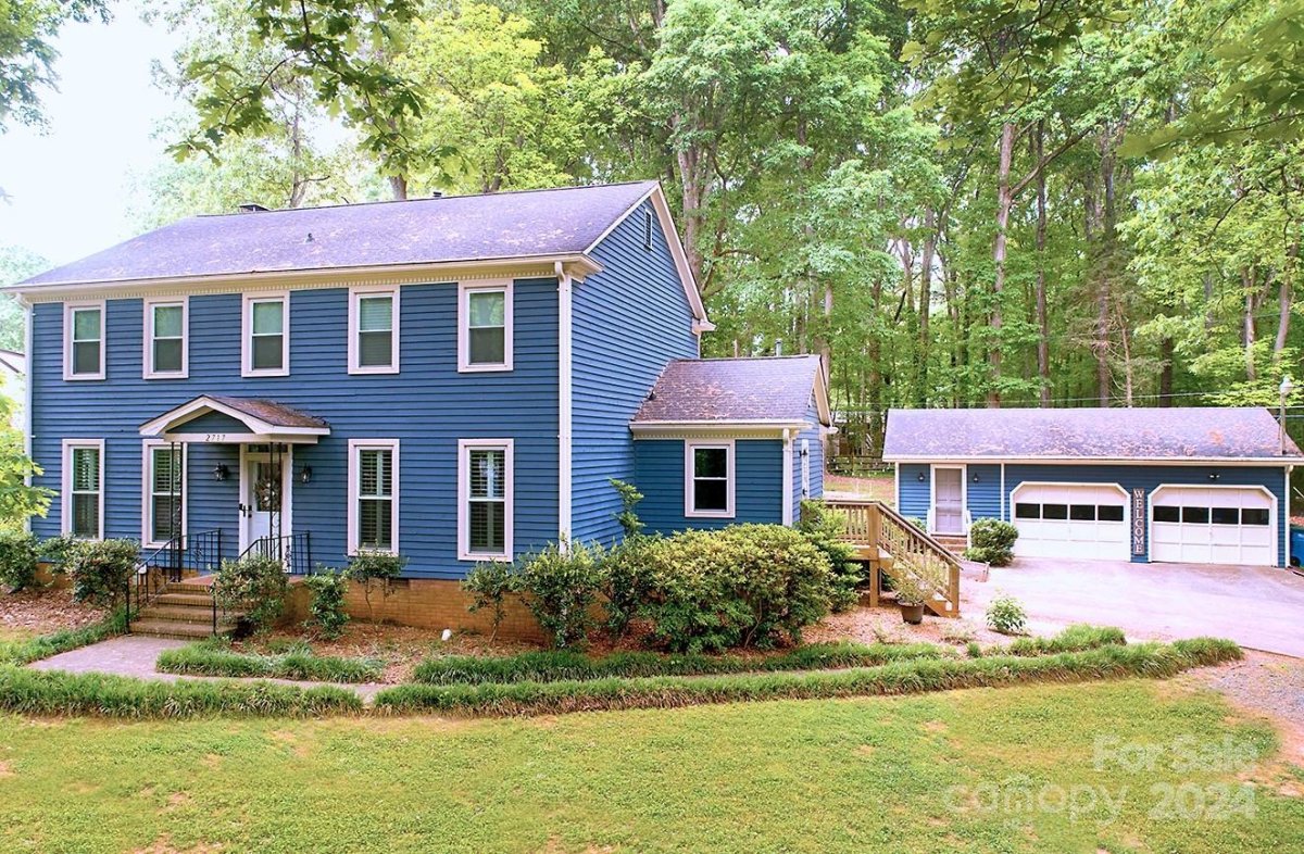 2717 Connemara Drive