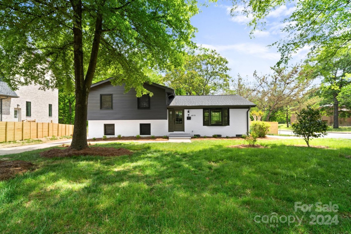 4555 Emory Lane