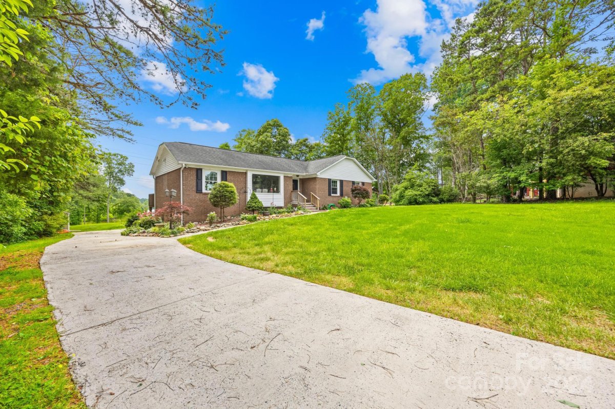 134 Clipper Lane