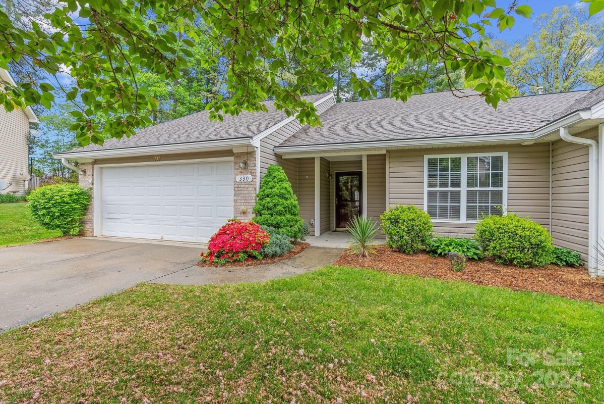 330 Wiltshire Circle