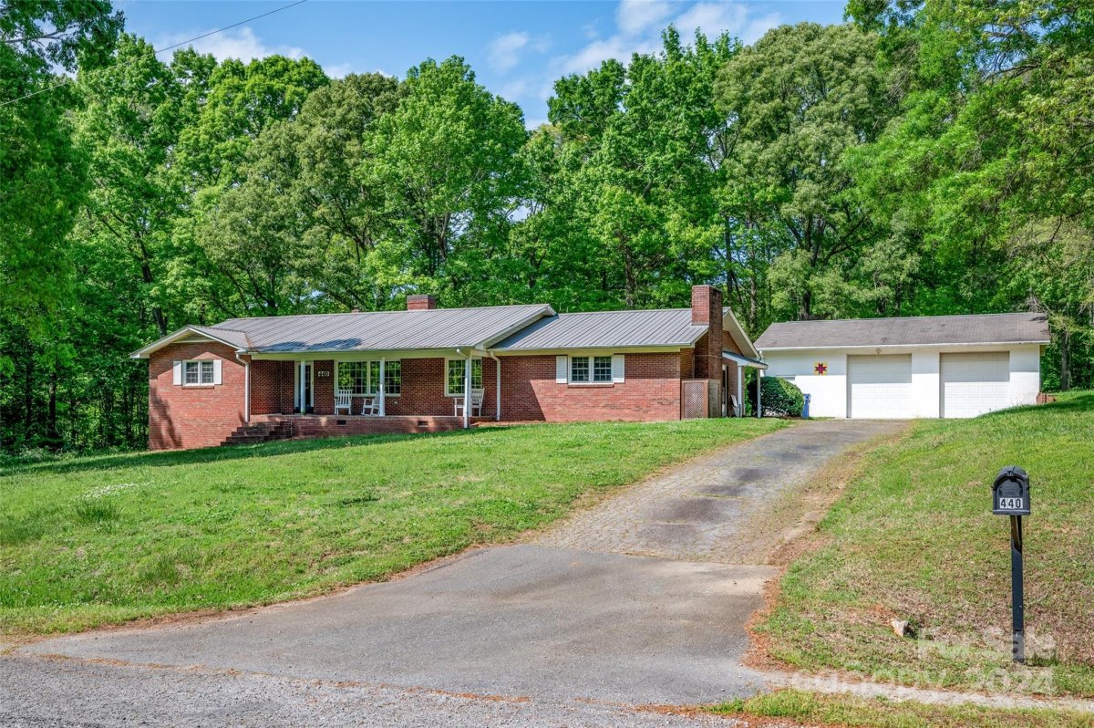 440 Parkwood Road