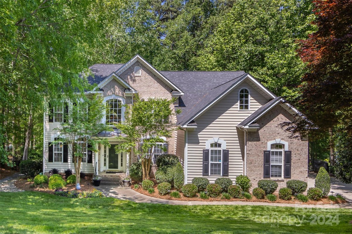 12423 Overlook Mountain Drive