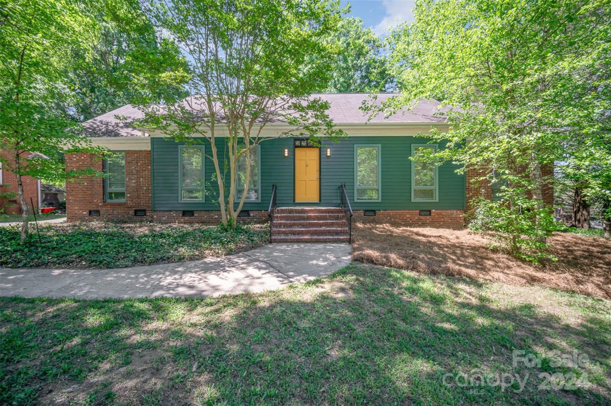 1616 Bonnie Lane