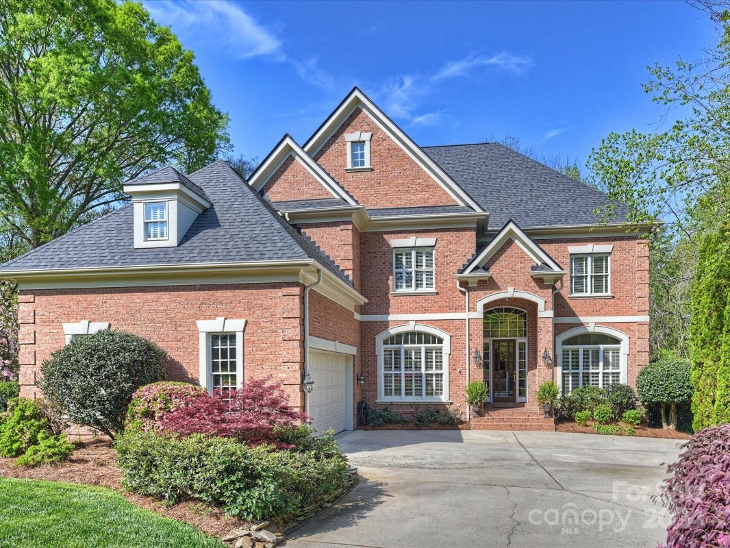 8627 Tullamore Park Circle