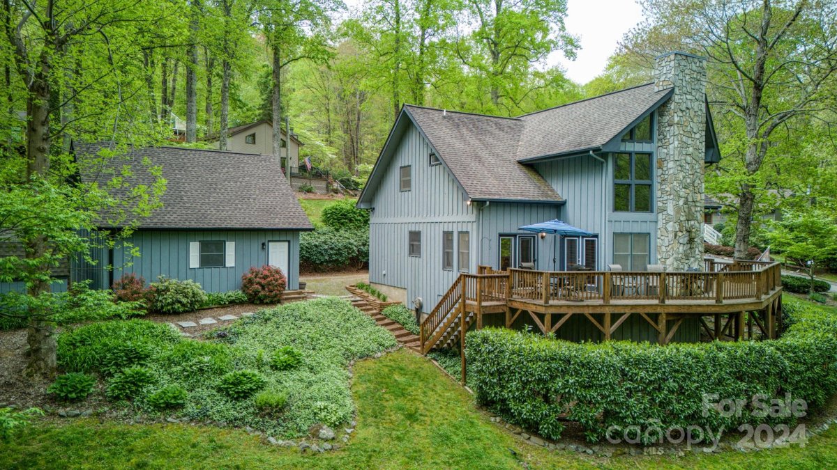 119 Blue Jay Loop