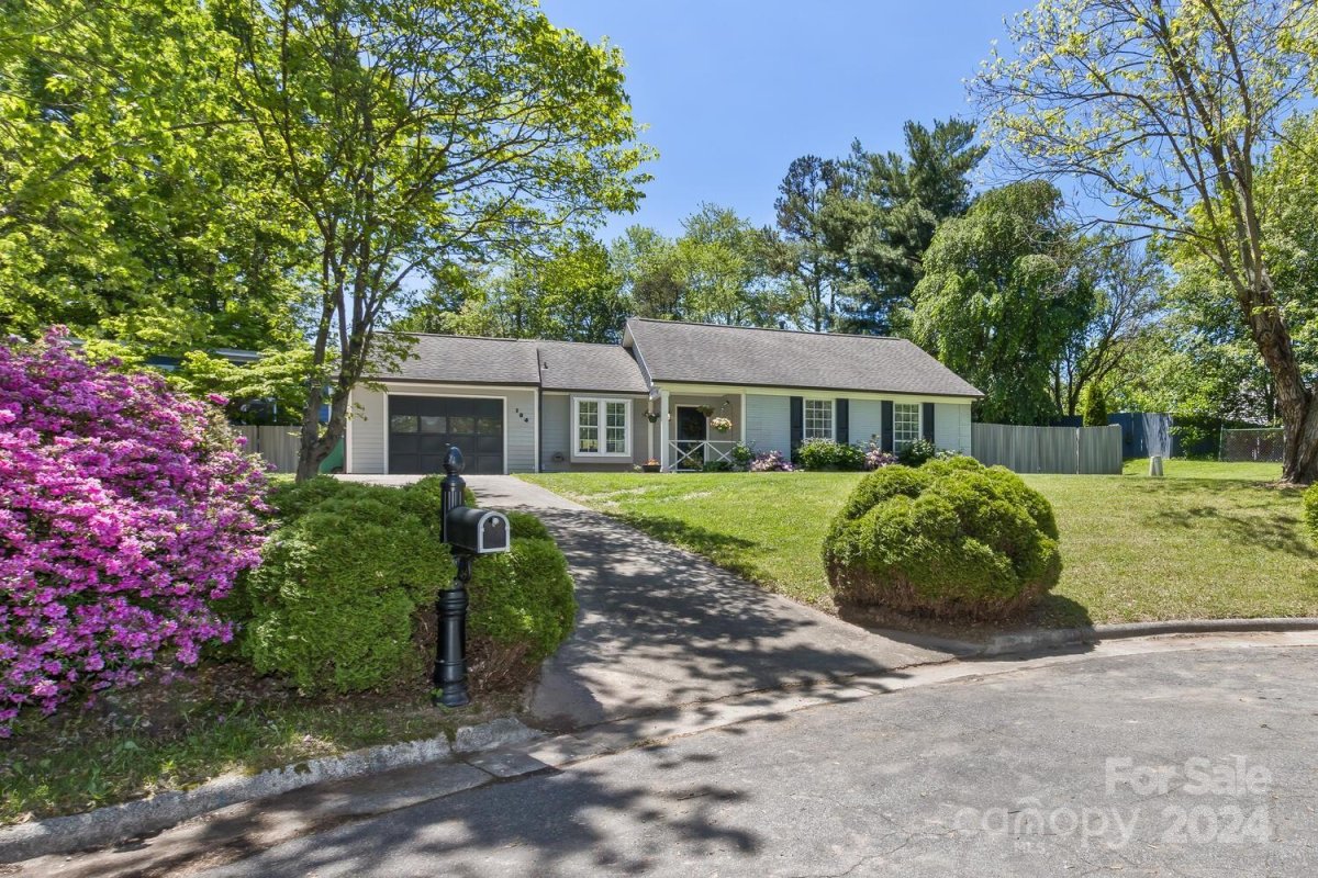 104 Scottlynn Court