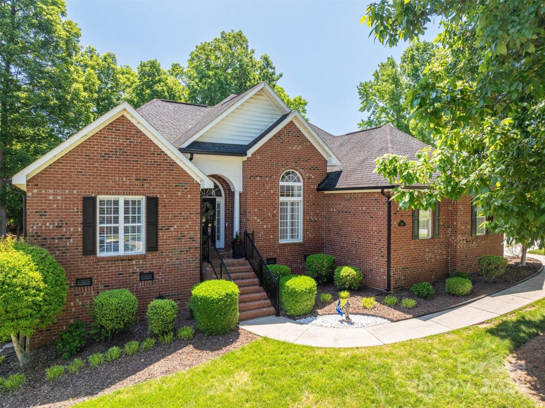 2704 Wynewood Court