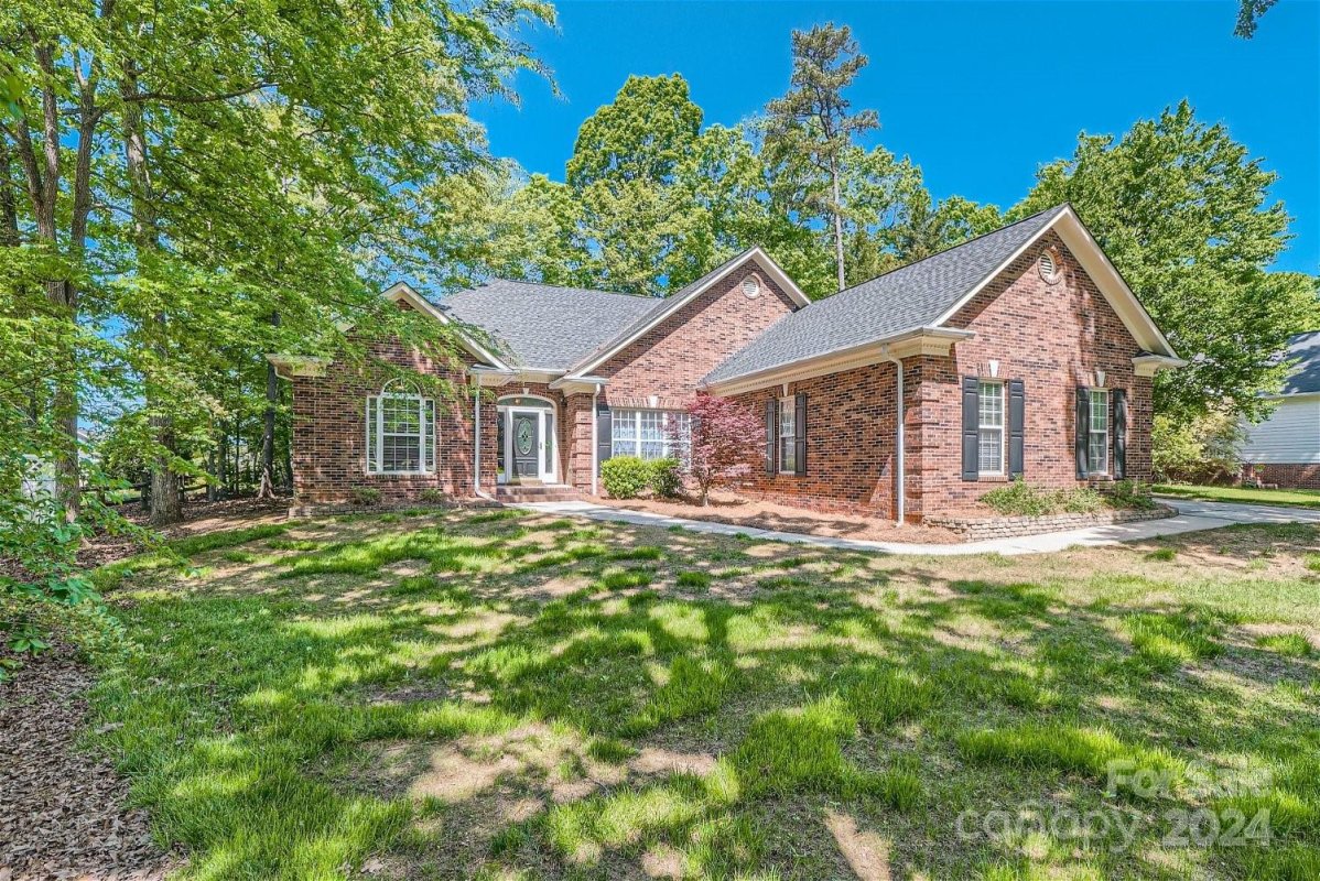 1108 Hawthorne Drive