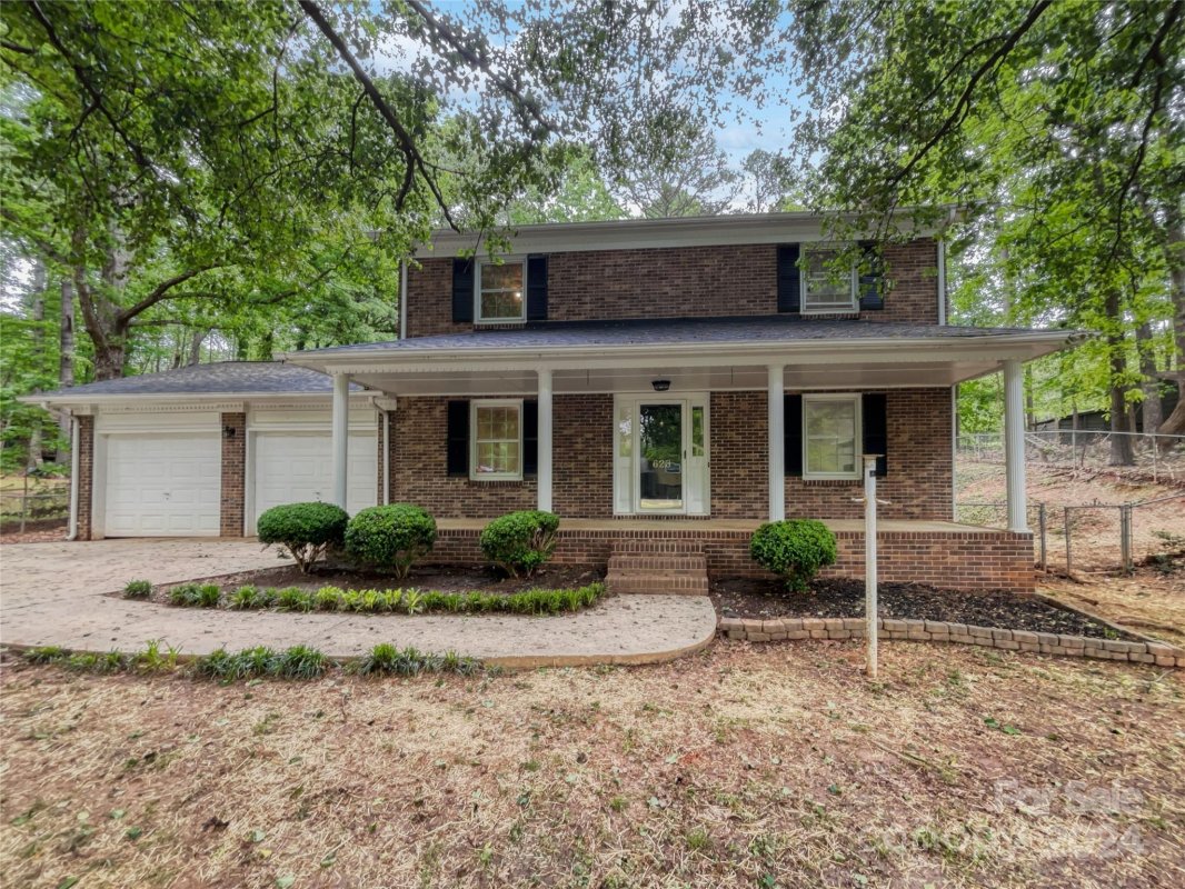 623 Redbird Lane