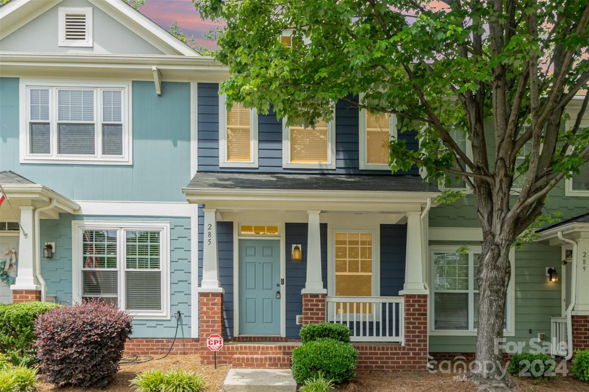 285 Hurston Circle