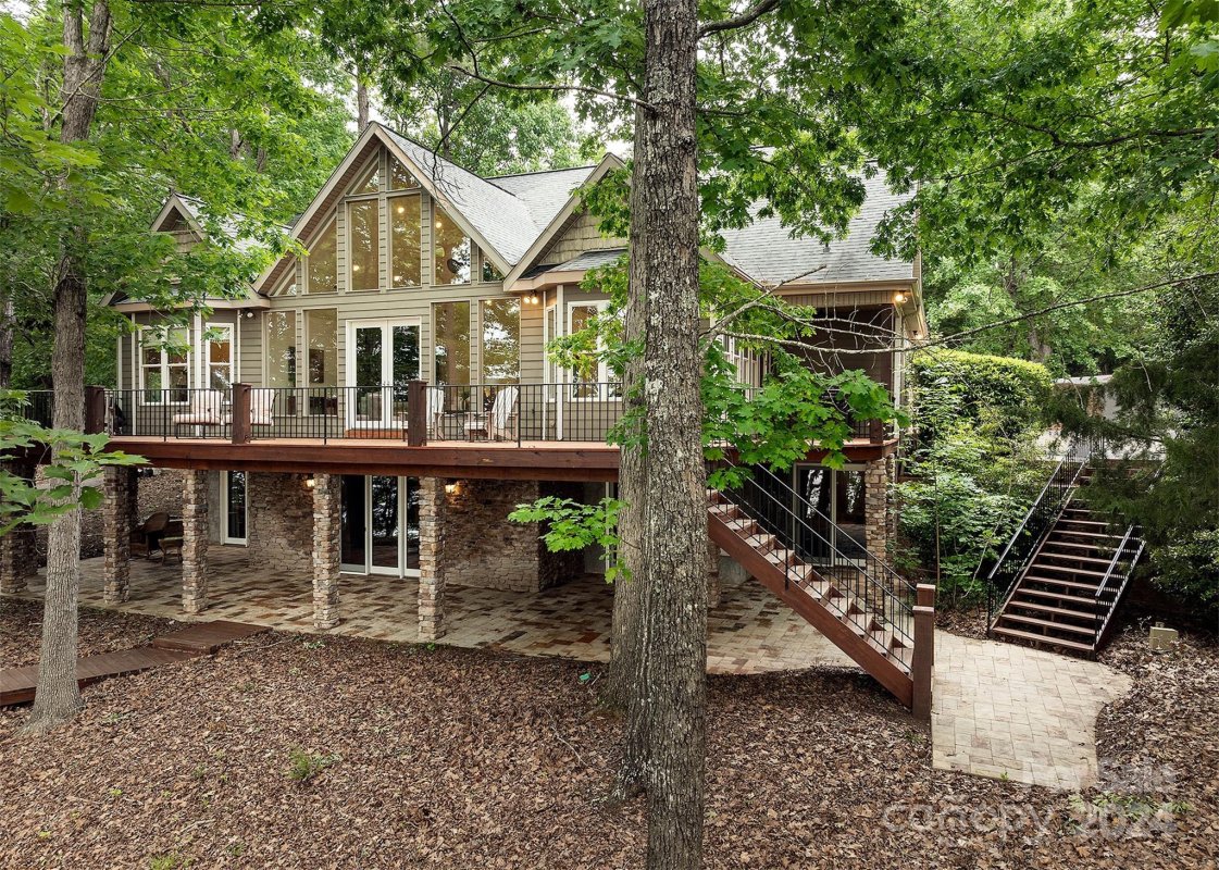 578 Deerfield Road