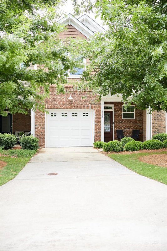 2777 Sawbridge Lane
