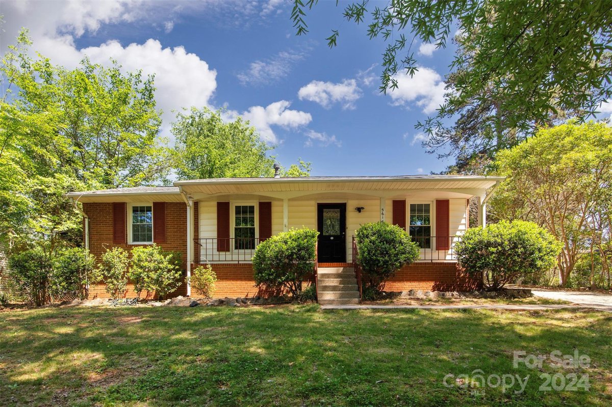 5616 Coulee Place