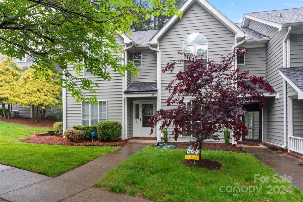 2816 Iron Gate Lane