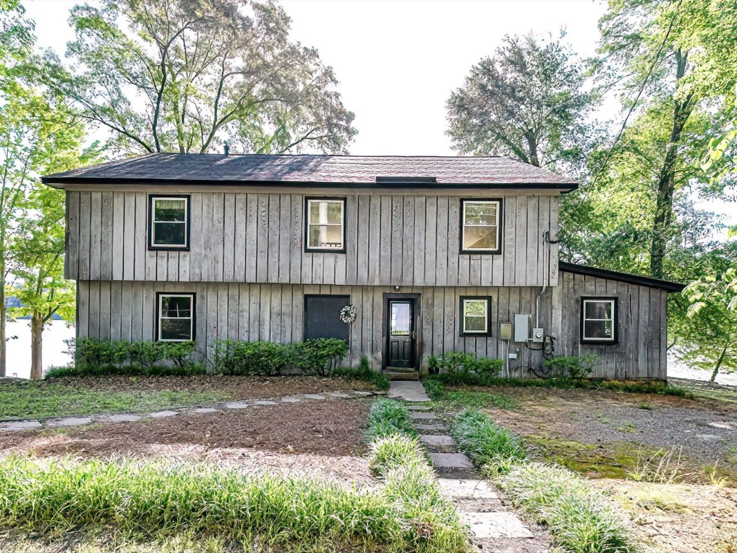 300 Davis River Road