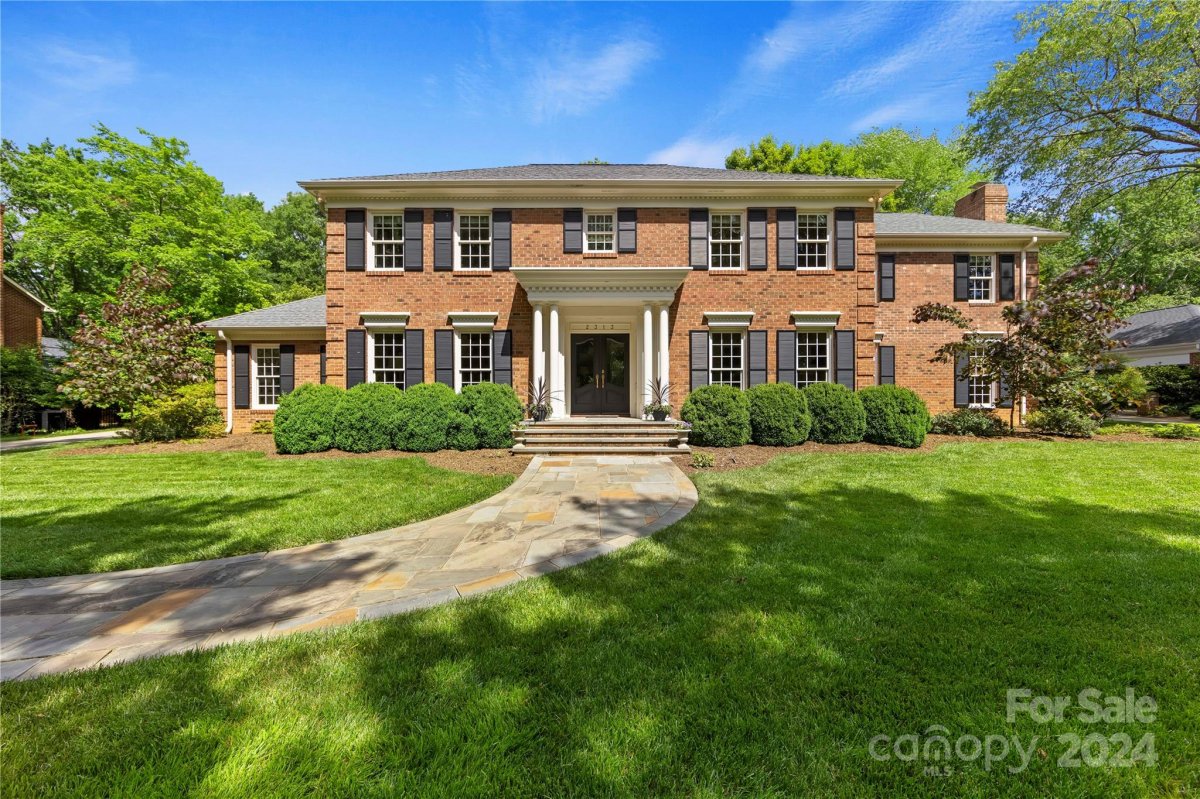 2313 Thetford Court