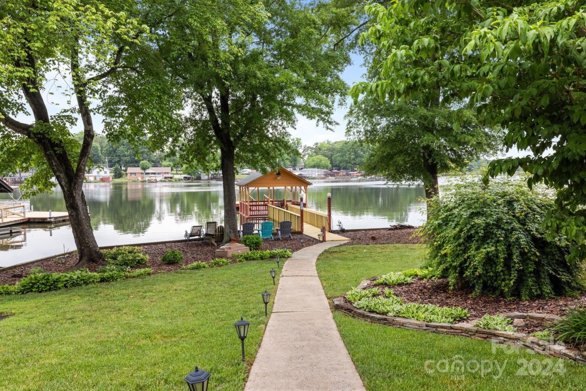 701 Riverside Drive