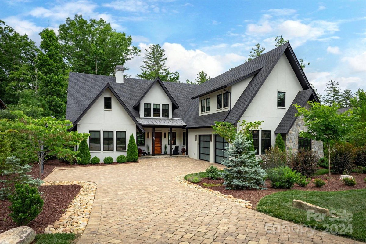 30 Hallett Court