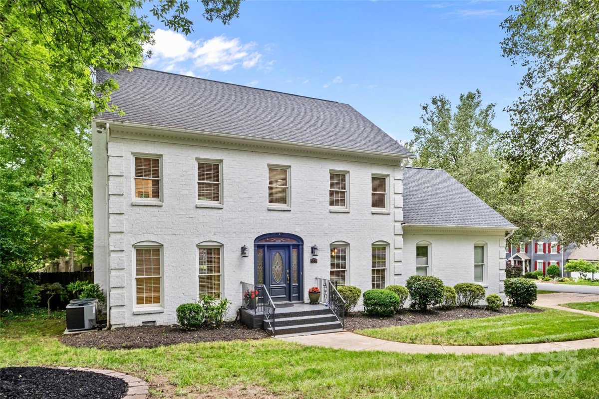 5535 Kincross Lane