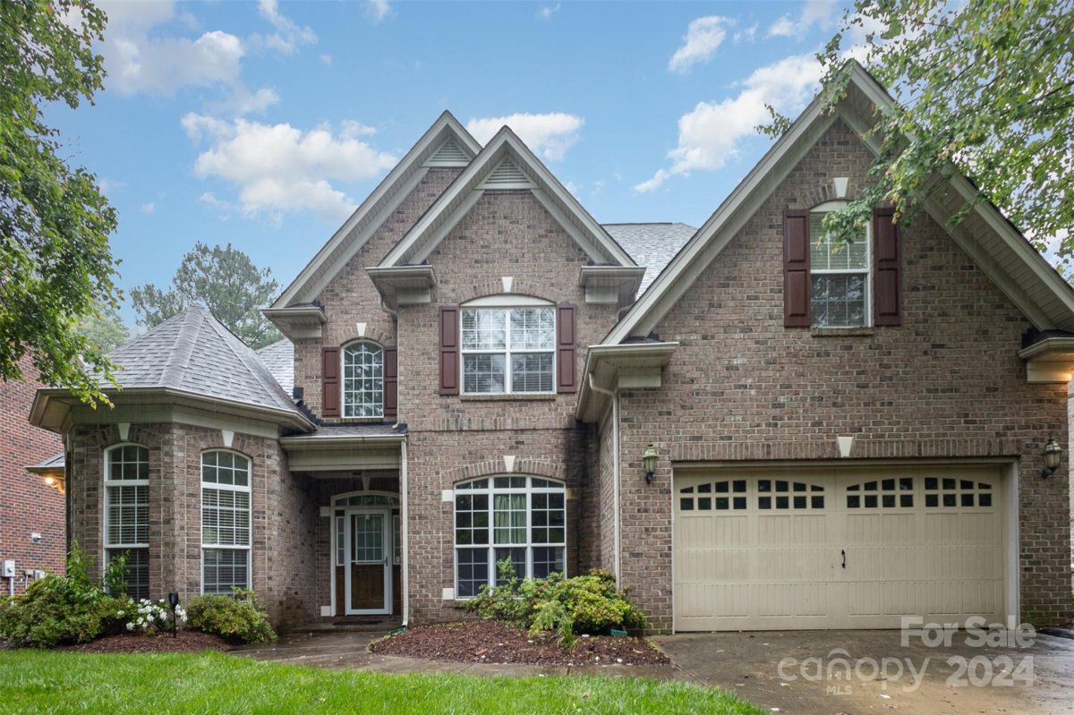 1007 Wadsworth Lane