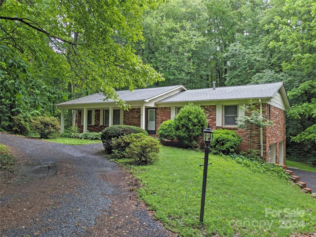 146 Surry Lane