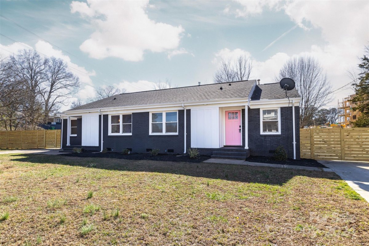 316 Hollis Road