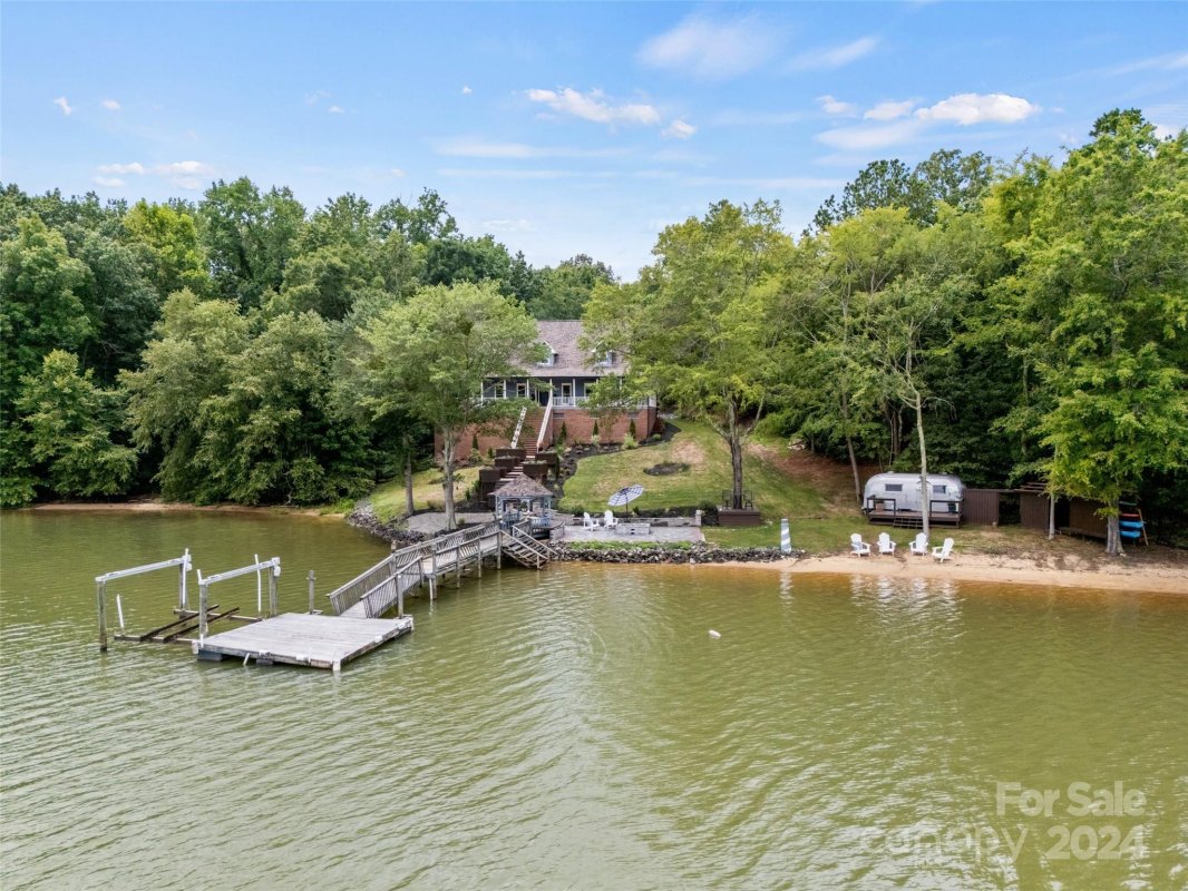1611 Fieldbrook Road