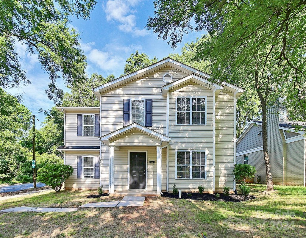 2203 Remount Road
