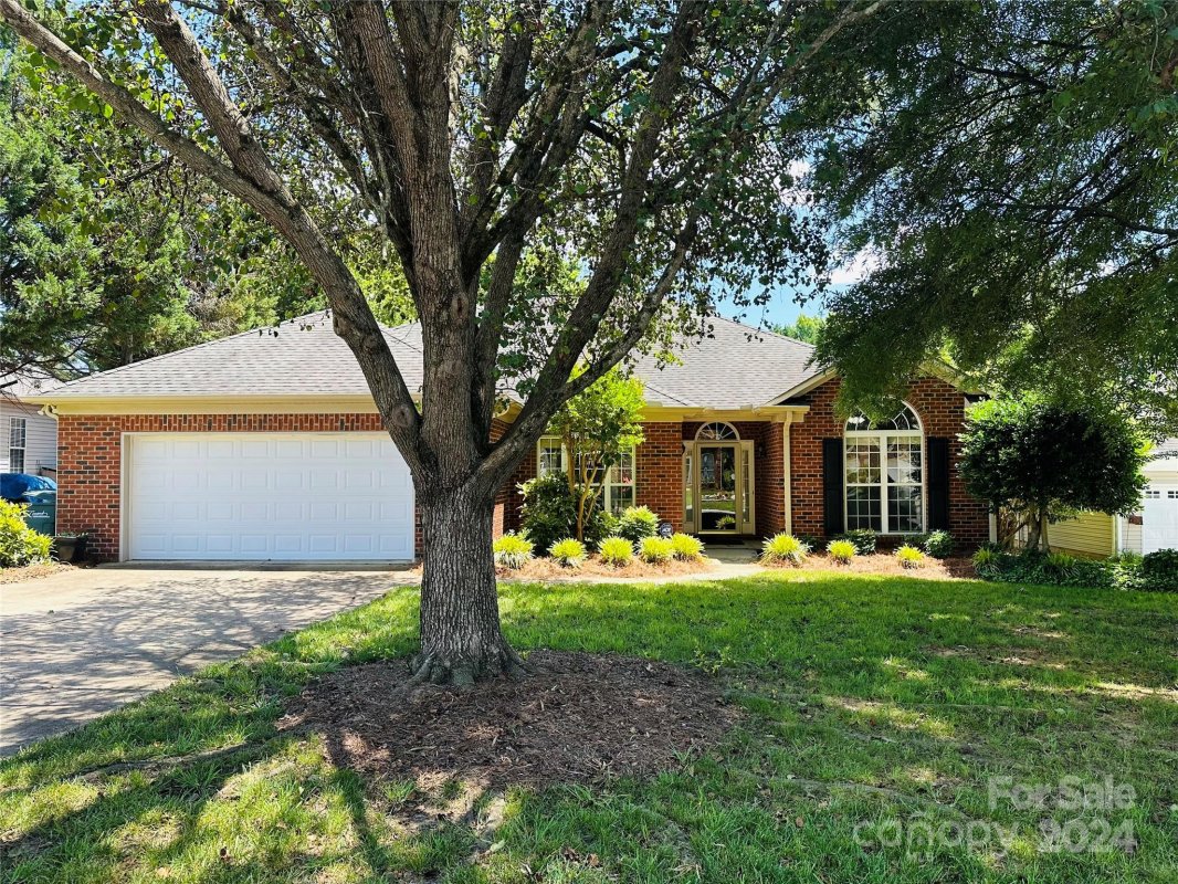 6589 Gatehouse Court