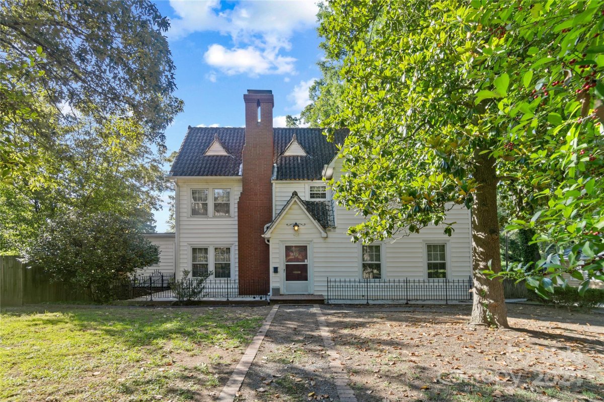 701 Lancaster Avenue