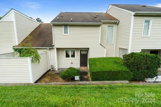 1646 Hollow Drive