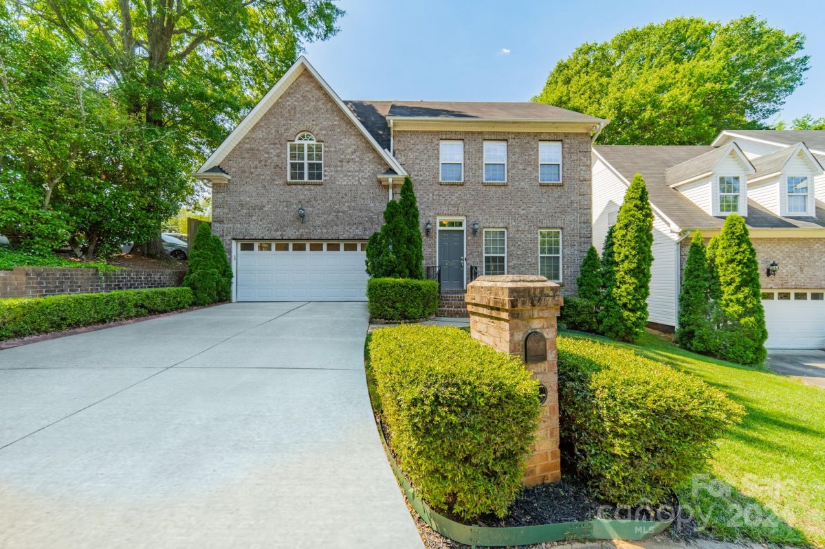 4701 Valley Stream Road