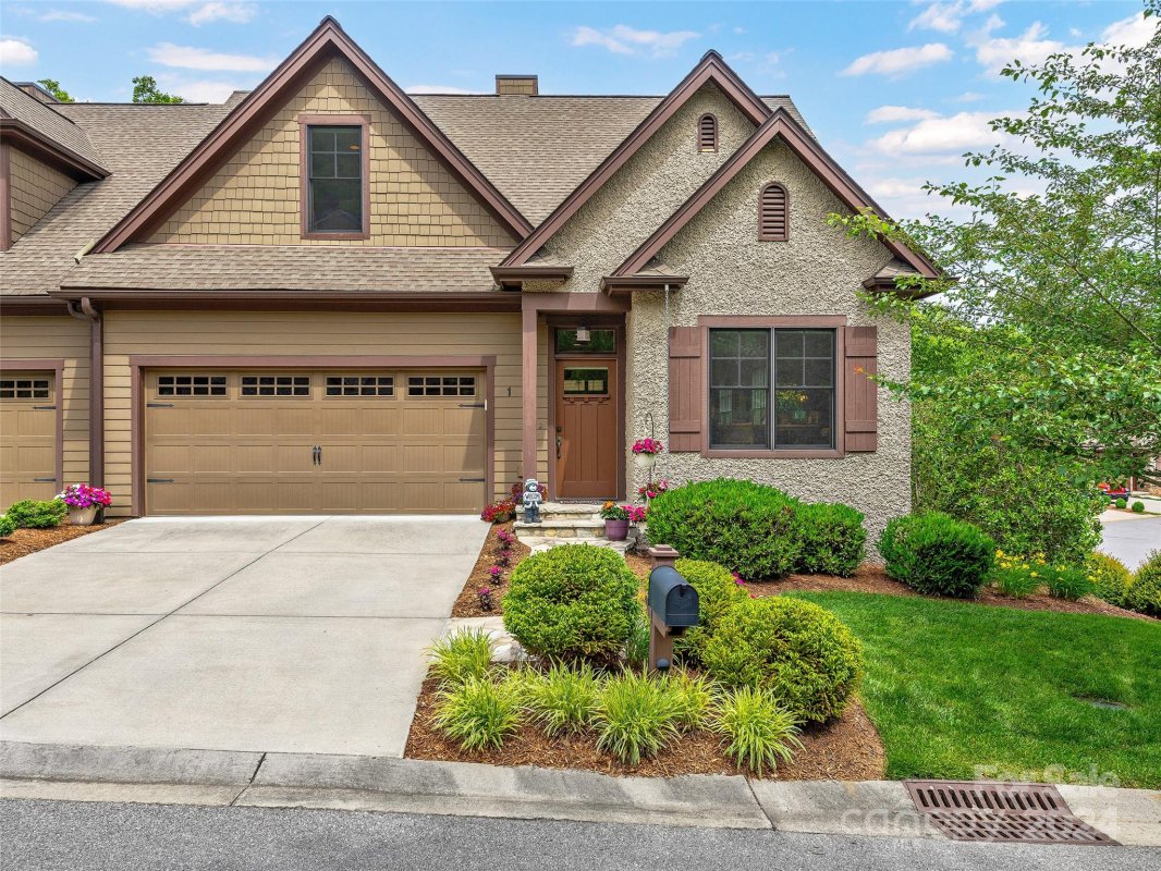 1 Meadow Vista Court