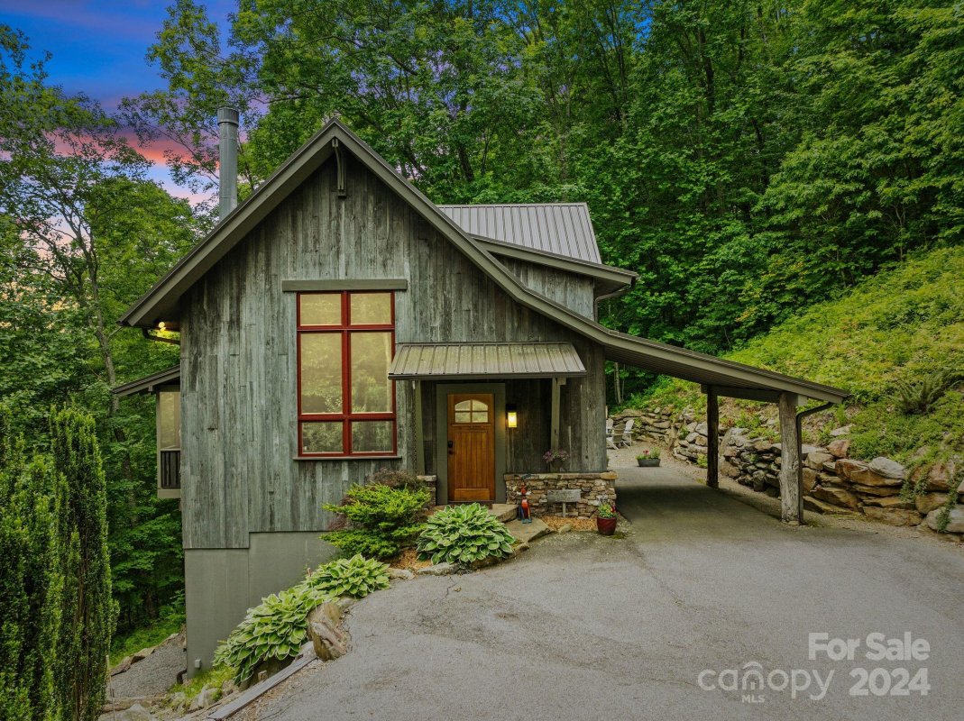 62 Chestnut Forest Road