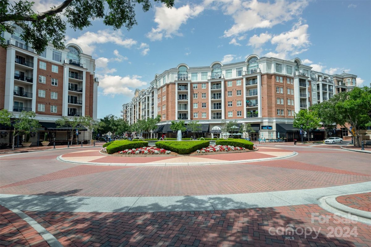 4625 Piedmont Row Drive 611