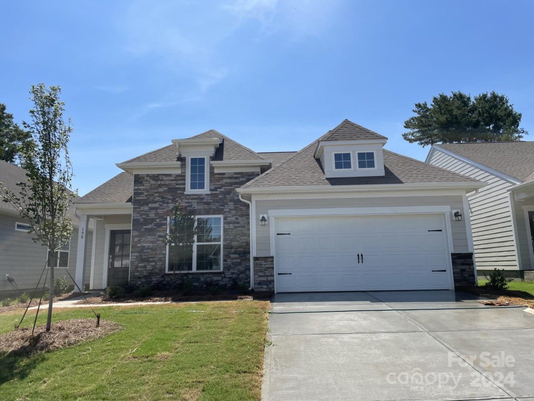 198 White Apple Way BF5 82
