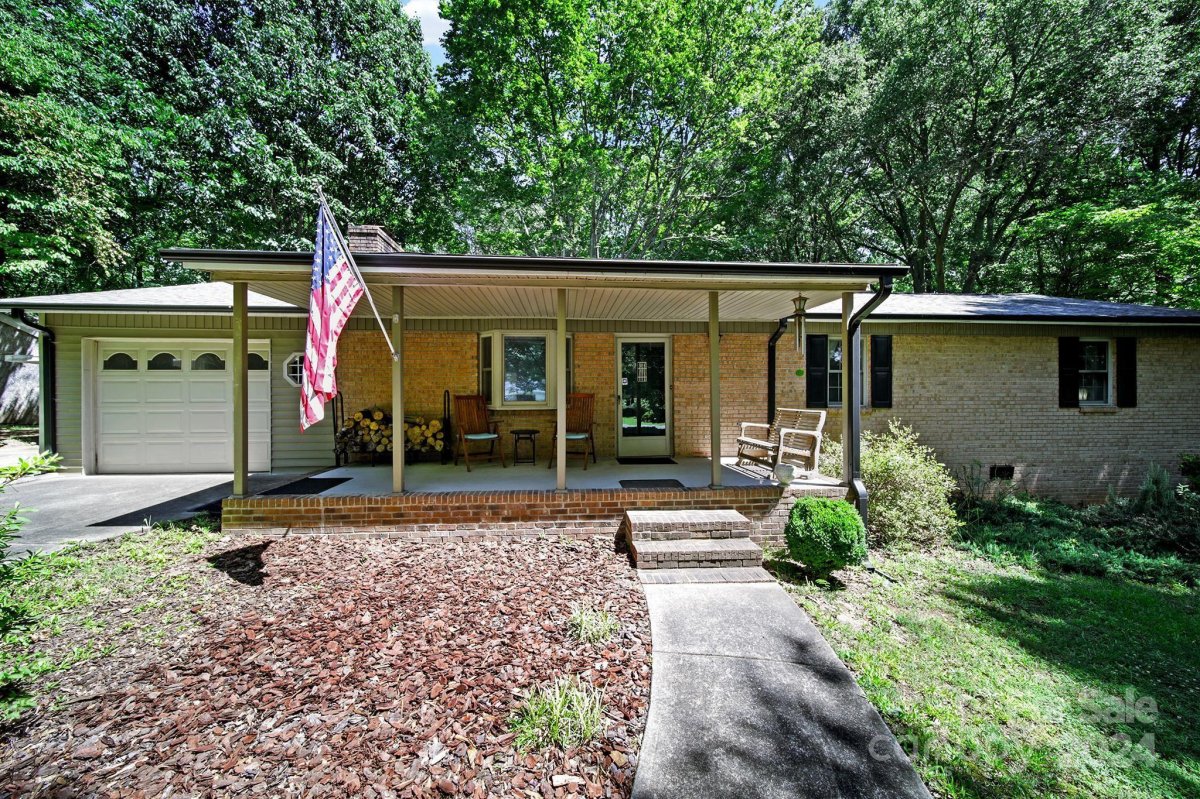 1511 Easy Street