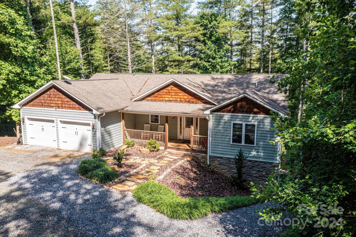 456 Larkhaven Drive
