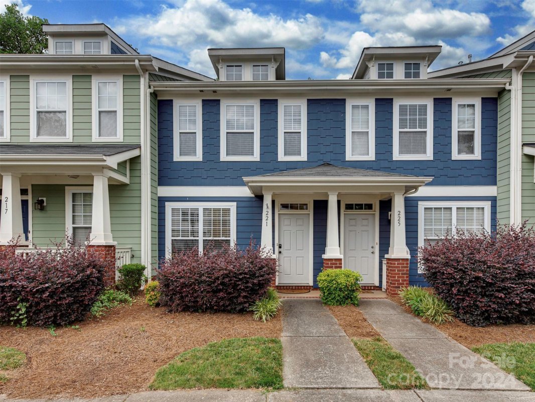 221 Hurston Circle