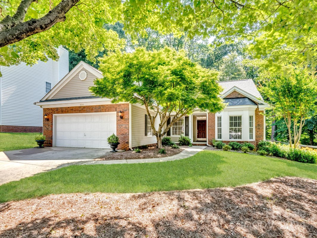 1636 Heather Glen Road