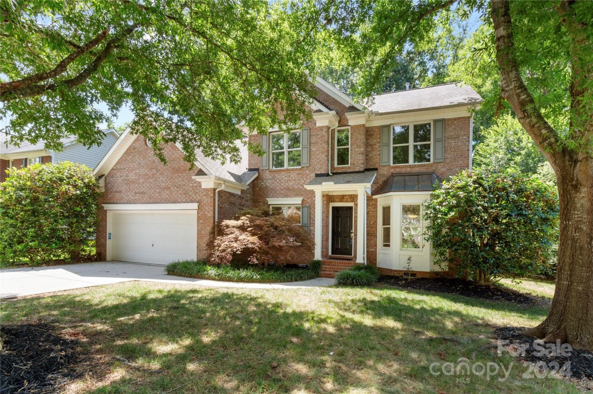 126 Abbotsbury Court