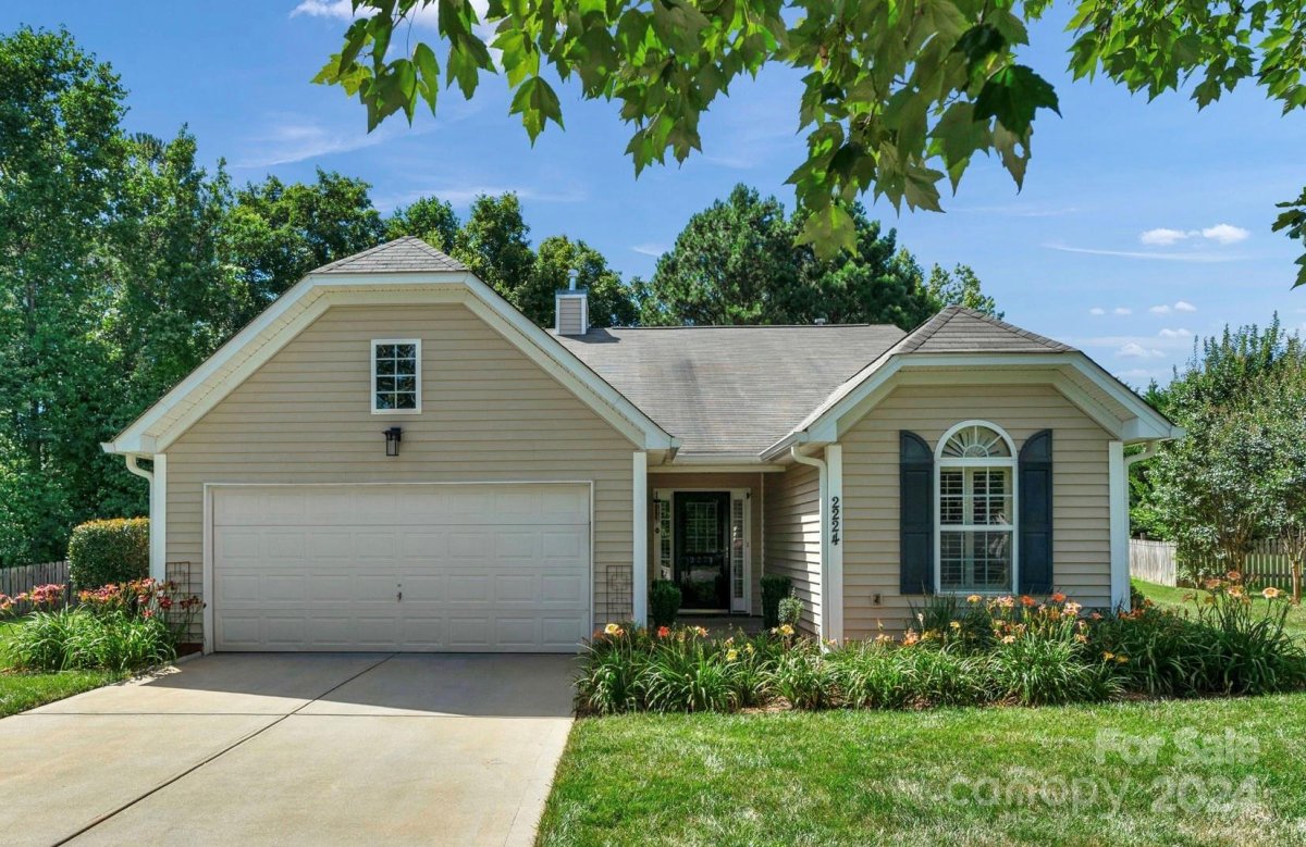 2224 Minstrels Way