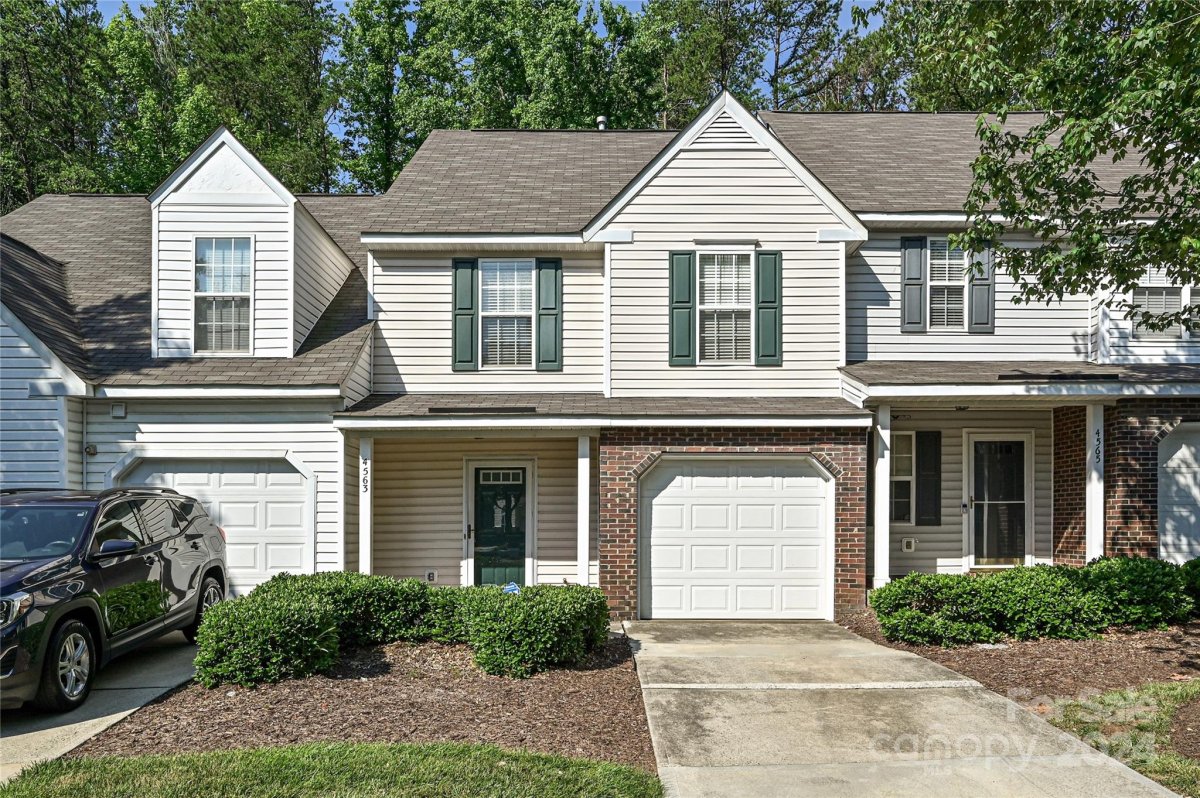 4563 Panther Place