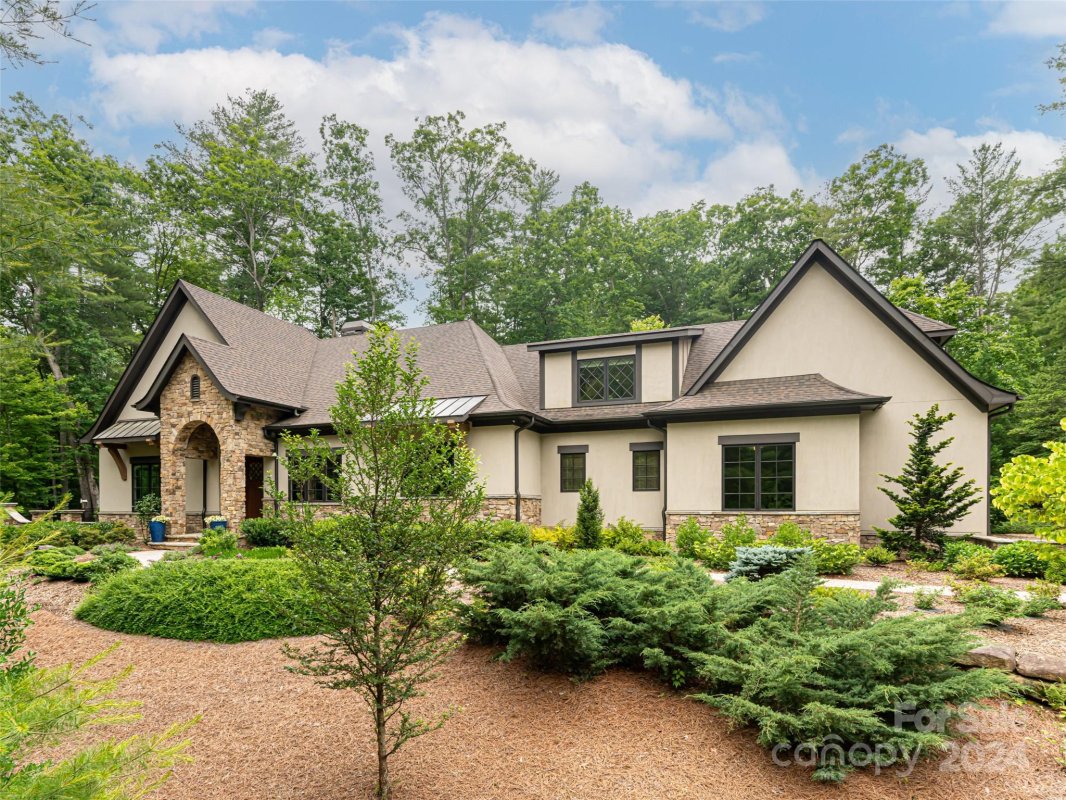 8 Chauncey Circle