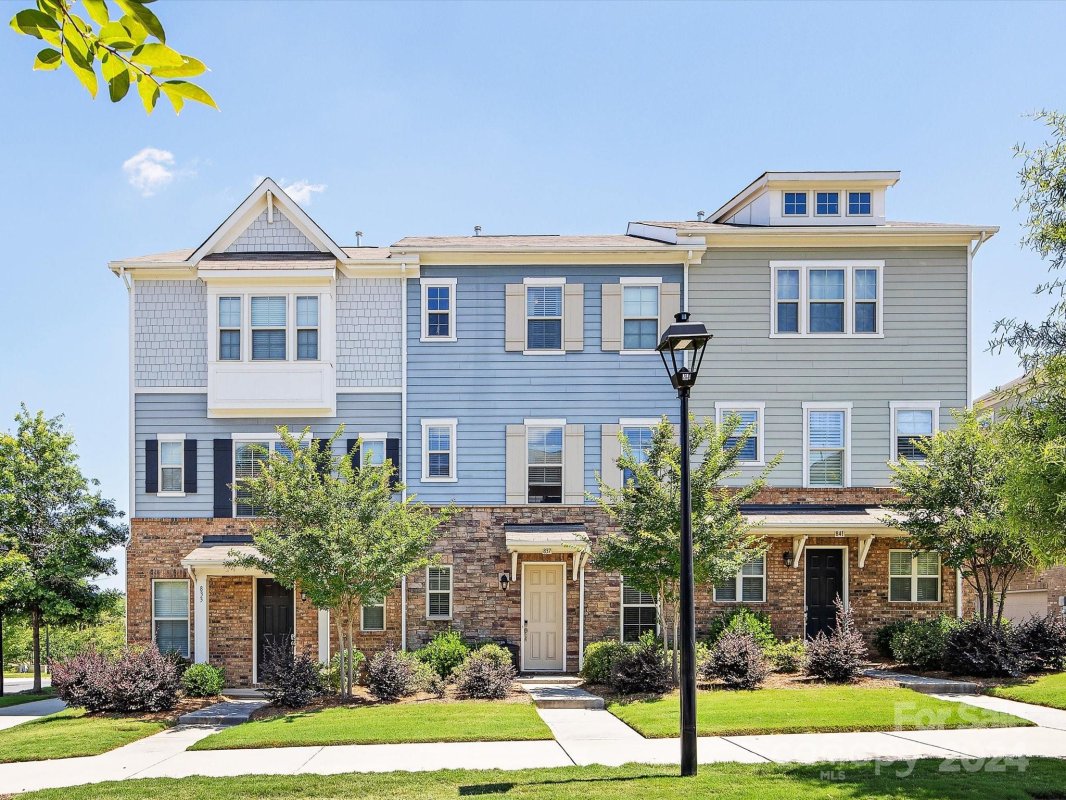 837 Imperial Court