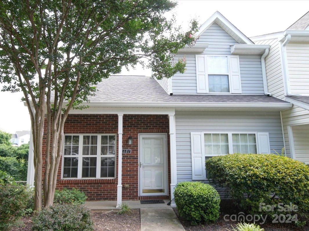 681 Rock Lake Glen 1071