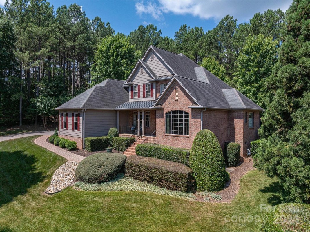 3216 Lake Pointe Drive